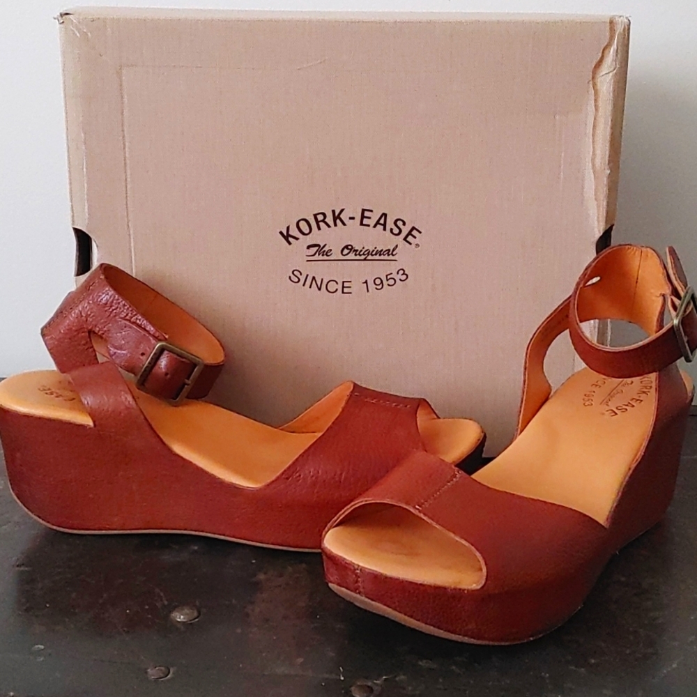 Cork-Ease leather sandals size 9